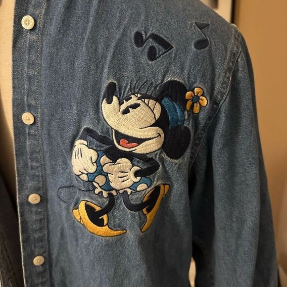 Vintage Disney store Mickey and Minnie chambray button up small - Picture 2 of 11